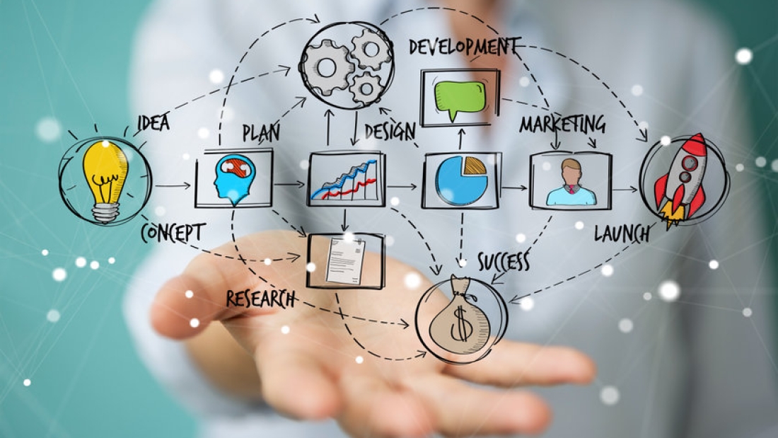 Businesswoman on blurred background using manuscript project presentation with her hand